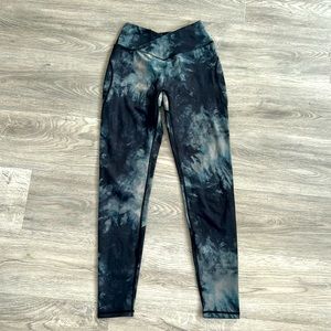 Alphalete Leggings Size M